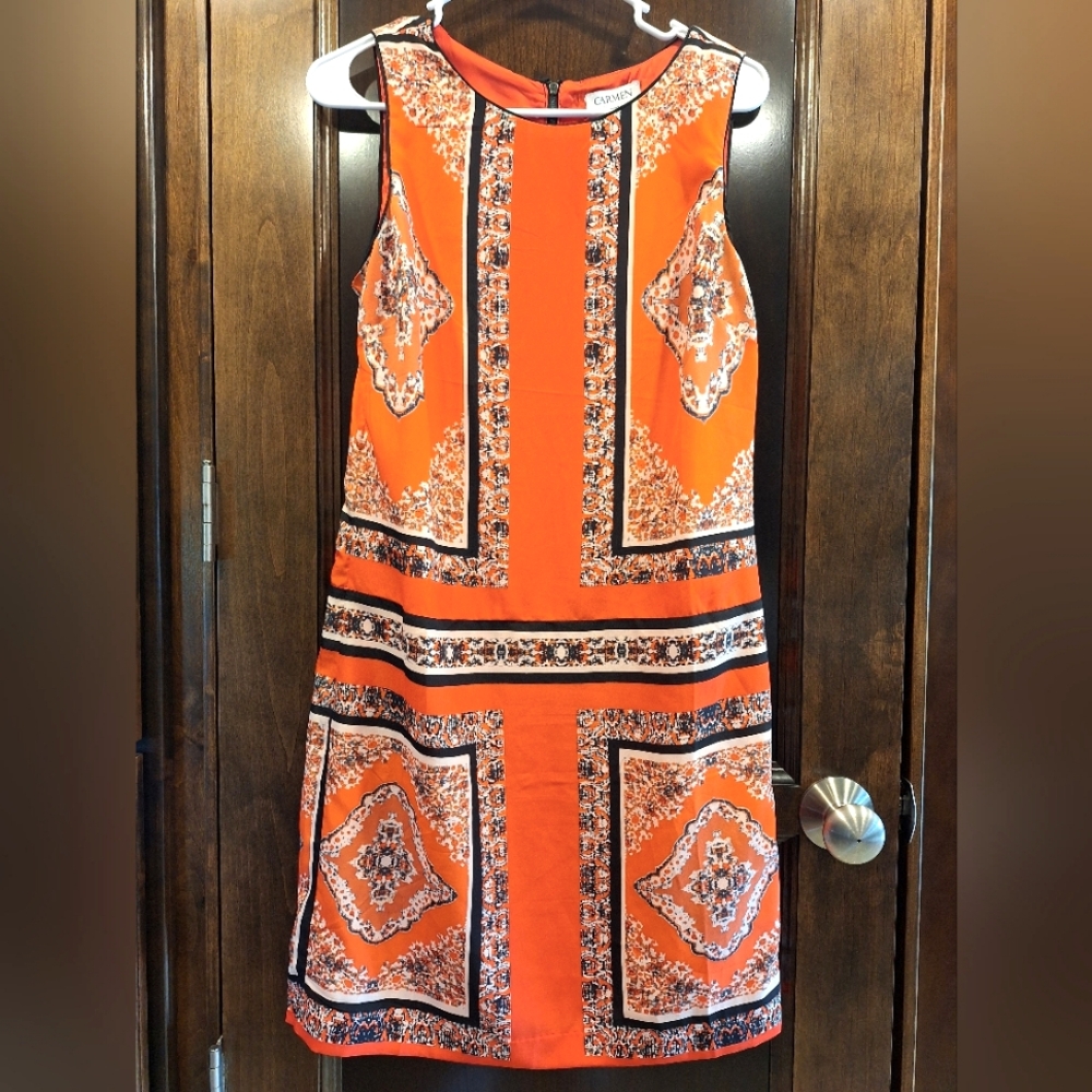 Carmen Marc Valvo orange dress - scarf print sleeveless black zip back shift - 6